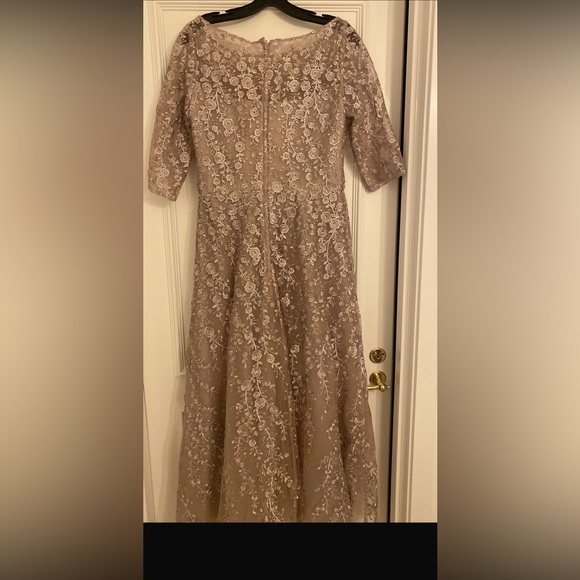 La Femme - Floral Lace A-Line Mother of the Bride Dress - Picture 12 of 16